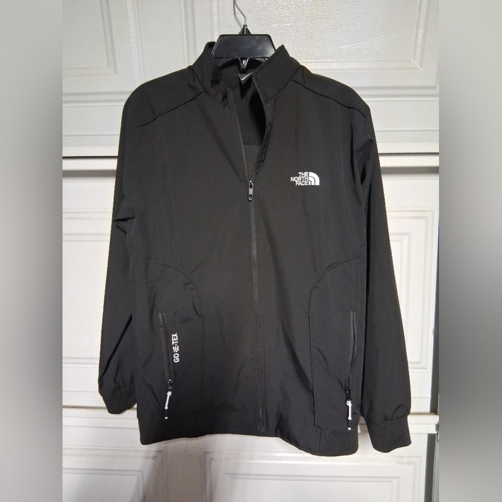 The North Face  goretex Men's Black Jacket Sz. M Made In Vietnam